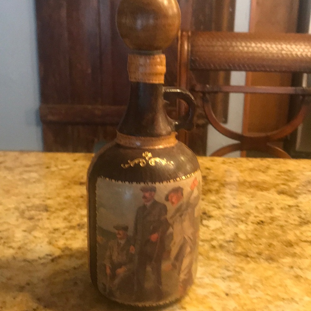 Vintage Italian leather golfing decanter